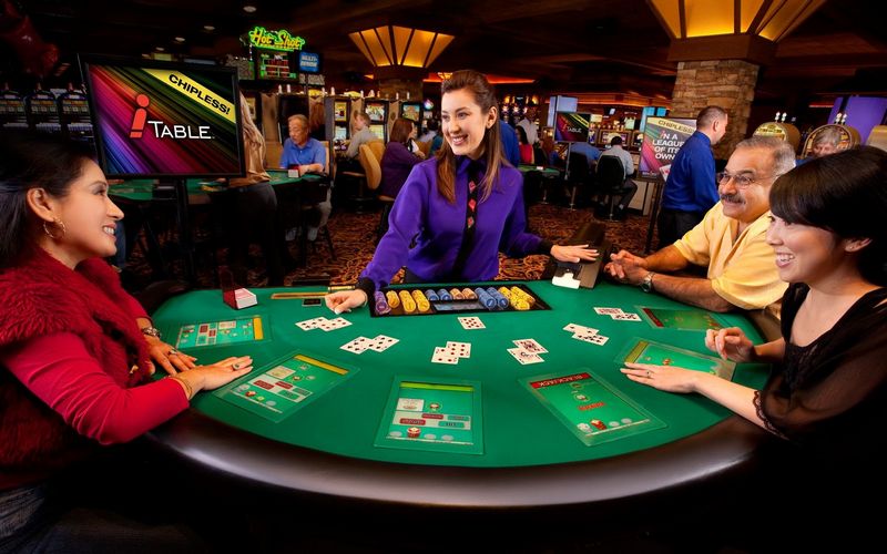 Pourquoi les casinos en ligne surpassent les établissements physiques : l’avantage Uic.Fr